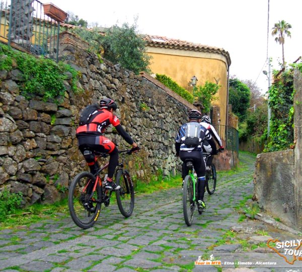 Cicloturismo Sicilia - Etna Bike Tour - © Sicily Bike Tourist Service 06